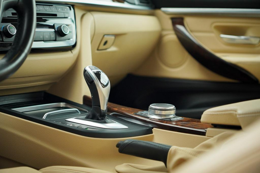 BMW 4 Serie Coupé 430i High Executive / Leder / Navi Prof