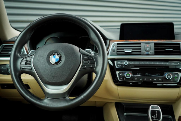BMW 4 Serie Coupé 430i High Executive / Leder / Navi Prof