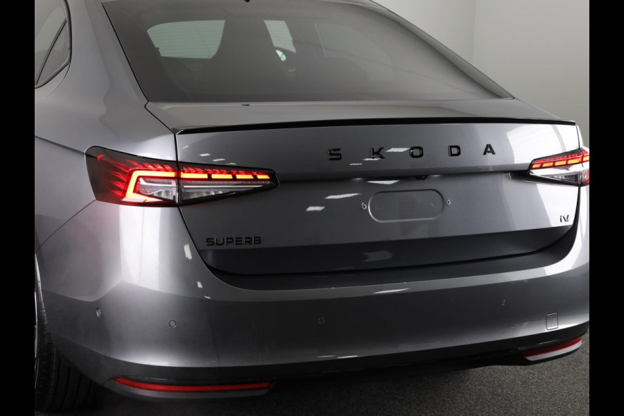 Škoda Superb Sportline Business PHEV 1.5 TSI 204 pk 6 vers. DSG | Canton | 19 inch lichtmetalen velgen | Travel assist plus | Winterpakket