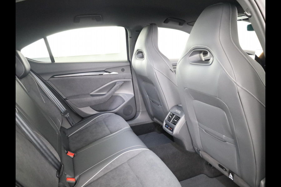 Škoda Superb Sportline Business PHEV 1.5 TSI 204 pk 6 vers. DSG | Canton | 19 inch lichtmetalen velgen | Travel assist plus | Winterpakket