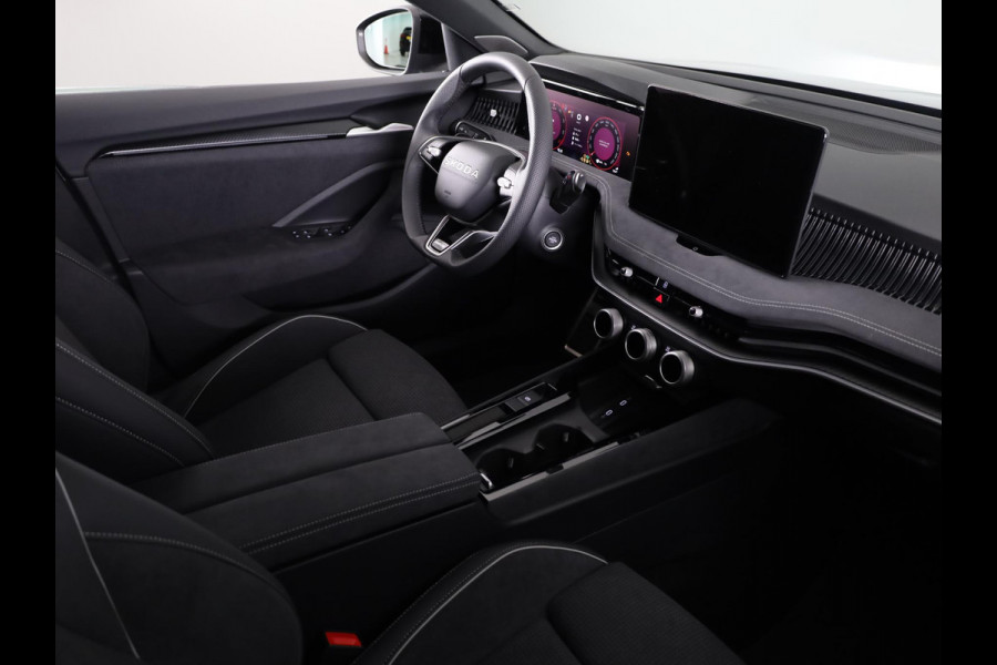 Škoda Superb Sportline Business PHEV 1.5 TSI 204 pk 6 vers. DSG | Canton | 19 inch lichtmetalen velgen | Travel assist plus | Winterpakket