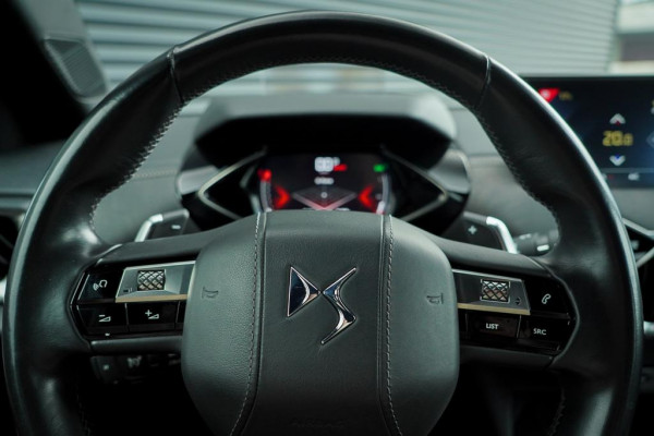 DS DS 3 Crossback 1.2 PureTech Grand Chic / Opera / Aut / Adaptive Cruise / Carplay / Leder DS DS 3 Crossback 1.2 PureTech Grand Chic / Opera / Aut / Adaptive Cruise / Carplay / Leder