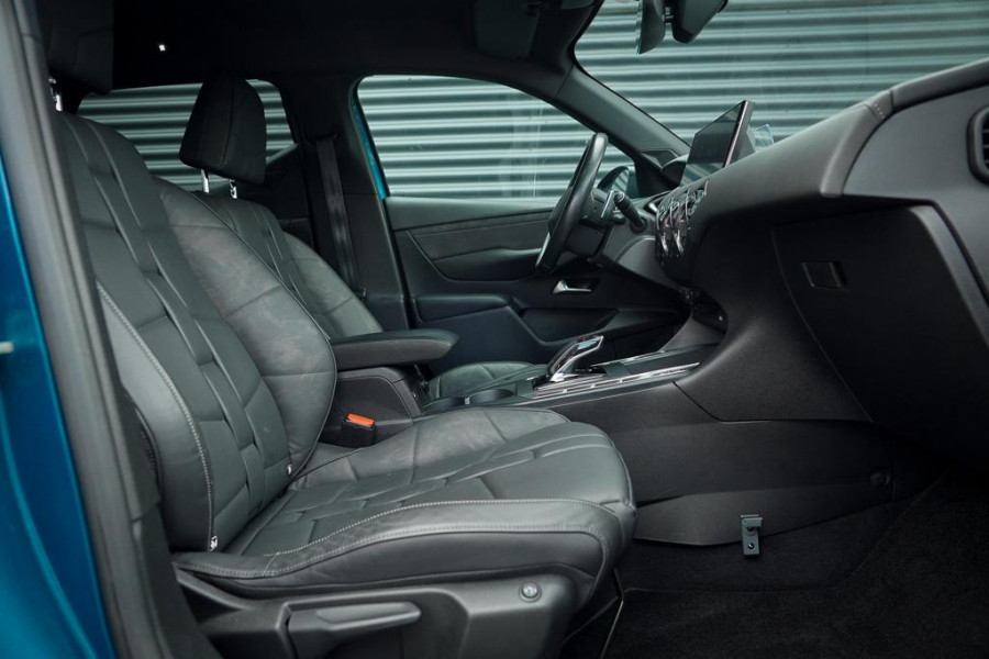 DS DS 3 Crossback 1.2 PureTech Grand Chic / Opera / Aut / Adaptive Cruise / Carplay / Leder DS DS 3 Crossback 1.2 PureTech Grand Chic / Opera / Aut / Adaptive Cruise / Carplay / Leder