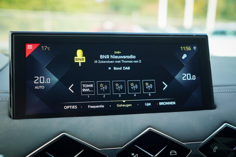 DS DS 3 Crossback 1.2 PureTech Grand Chic / Opera / Aut / Adaptive Cruise / Carplay / Leder DS DS 3 Crossback 1.2 PureTech Grand Chic / Opera / Aut / Adaptive Cruise / Carplay / Leder
