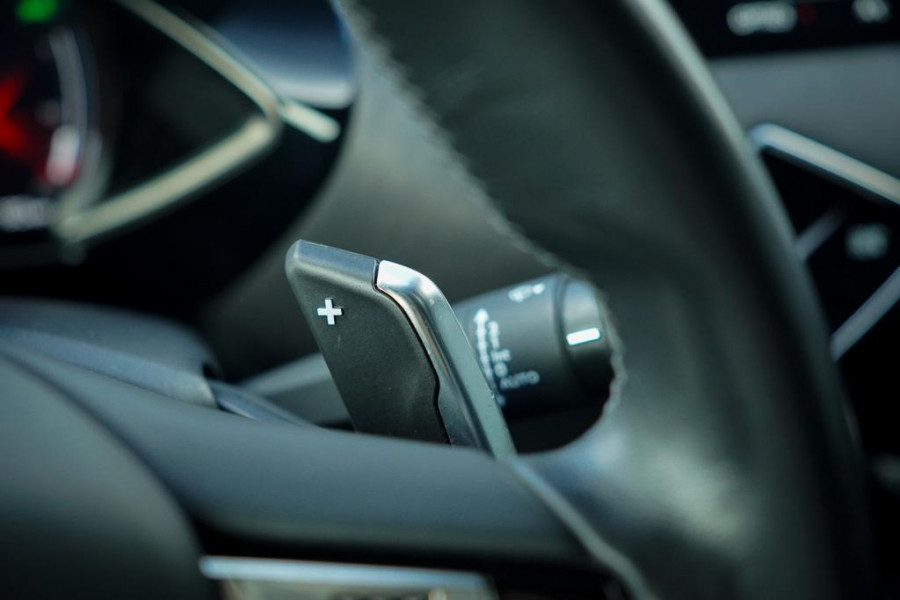 DS DS 3 Crossback 1.2 PureTech Grand Chic / Opera / Aut / Adaptive Cruise / Carplay / Leder DS DS 3 Crossback 1.2 PureTech Grand Chic / Opera / Aut / Adaptive Cruise / Carplay / Leder