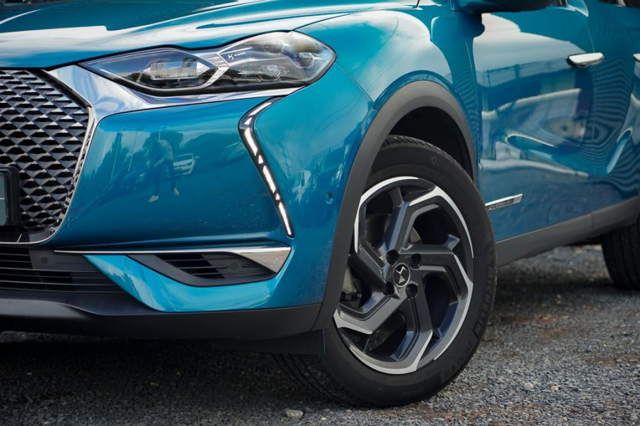 DS DS 3 Crossback 1.2 PureTech Grand Chic / Opera / Aut / Adaptive Cruise / Carplay / Leder DS DS 3 Crossback 1.2 PureTech Grand Chic / Opera / Aut / Adaptive Cruise / Carplay / Leder