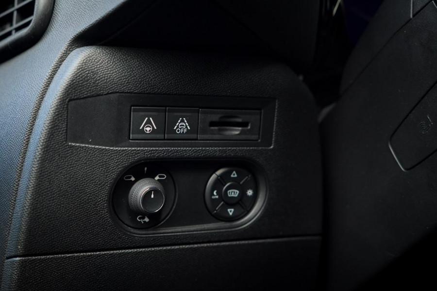 DS DS 3 Crossback 1.2 PureTech Grand Chic / Opera / Aut / Adaptive Cruise / Carplay / Leder DS DS 3 Crossback 1.2 PureTech Grand Chic / Opera / Aut / Adaptive Cruise / Carplay / Leder