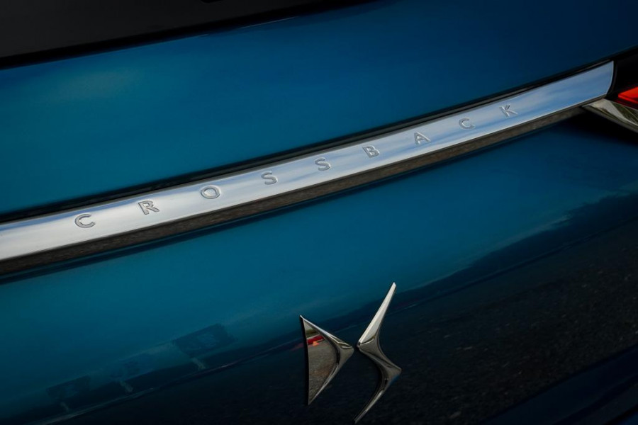 DS DS 3 Crossback 1.2 PureTech Grand Chic / Opera / Aut / Adaptive Cruise / Carplay / Leder DS DS 3 Crossback 1.2 PureTech Grand Chic / Opera / Aut / Adaptive Cruise / Carplay / Leder