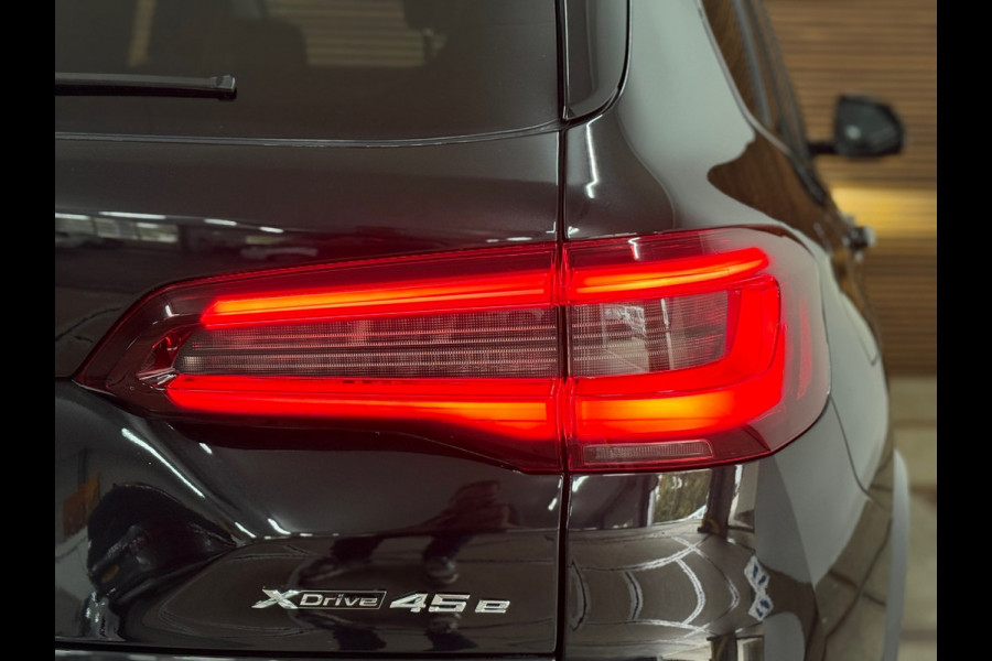 BMW X5 XDrive45e High Executive M-Sport | 360° Camera | Luchtvering | SkyLounge | Pano | HUD | LED | Softclose | Stoelventilatie