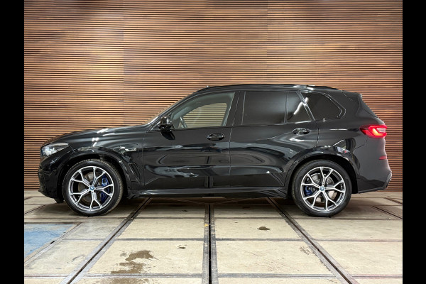 BMW X5 XDrive45e High Executive M-Sport | 360° Camera | Luchtvering | SkyLounge | Pano | HUD | LED | Softclose | Stoelventilatie