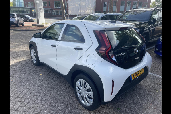 Toyota Aygo X 1.0 VVT-i MT | Apple Carplay & AndroidAUTO | Adap.Cruise Control | Camera Toyota Aygo X 1.0 VVT-i MT | Apple Carplay & AndroidAUTO | Adap.Cruise Control | Camera