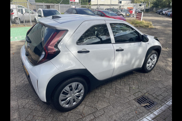 Toyota Aygo X 1.0 VVT-i MT | Apple Carplay & AndroidAUTO | Adap.Cruise Control | Camera Toyota Aygo X 1.0 VVT-i MT | Apple Carplay & AndroidAUTO | Adap.Cruise Control | Camera