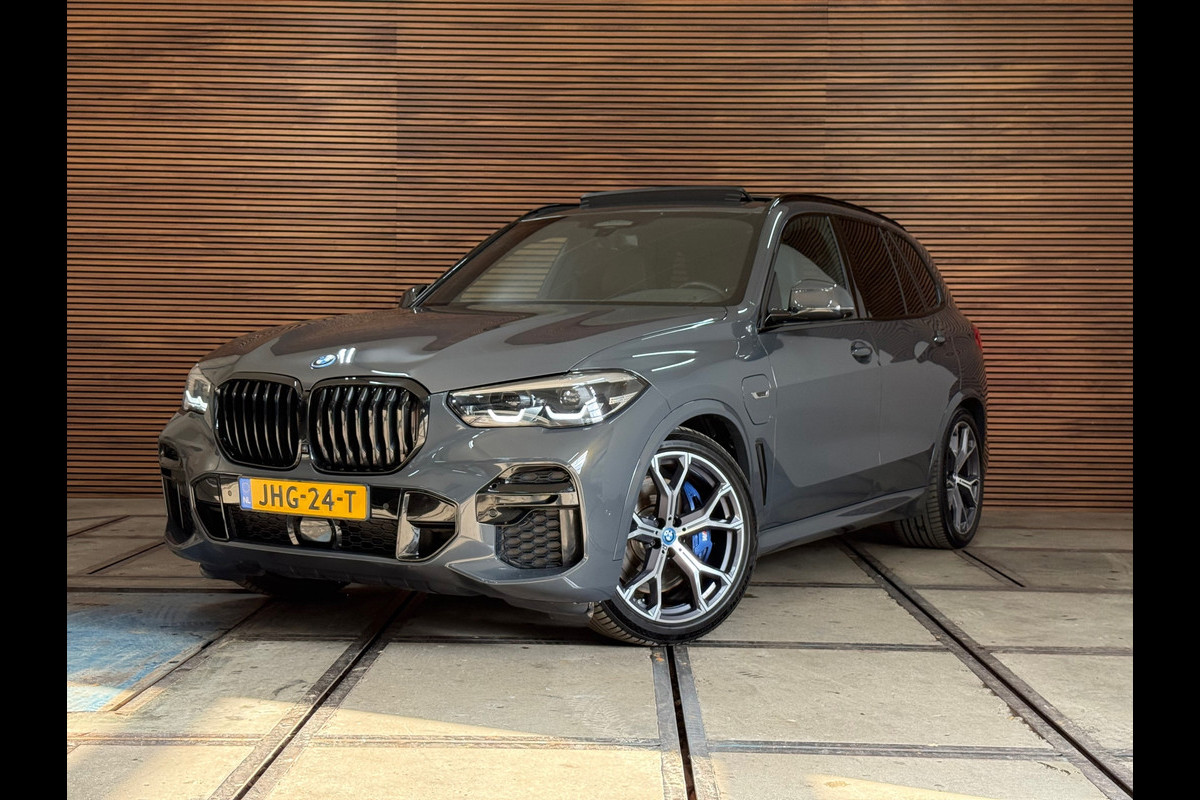 BMW X5 XDrive45e High Executive M-Sport | 360° Camera | Luchtvering | Stoelventilatie | Pano | HUD | LED | Softclose BMW X5 XDrive45e High Executive M-Sport | 360° Camera | Luchtvering | Stoelventilatie | Pano | HUD | LED | Softclose