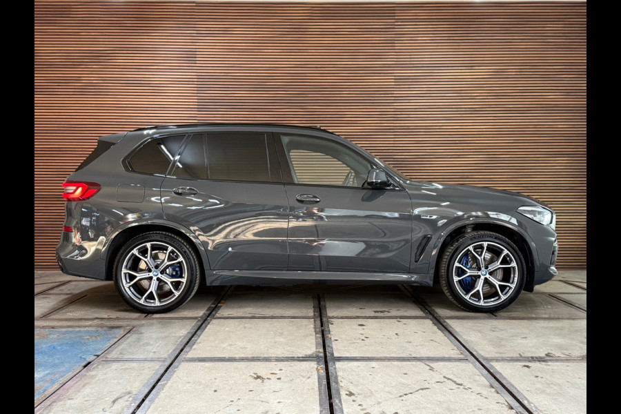BMW X5 XDrive45e High Executive M-Sport | 360° Camera | Luchtvering | Stoelventilatie | Pano | HUD | LED | Softclose
