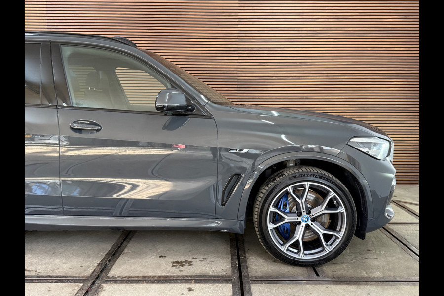 BMW X5 XDrive45e High Executive M-Sport | 360° Camera | Luchtvering | Stoelventilatie | Pano | HUD | LED | Softclose