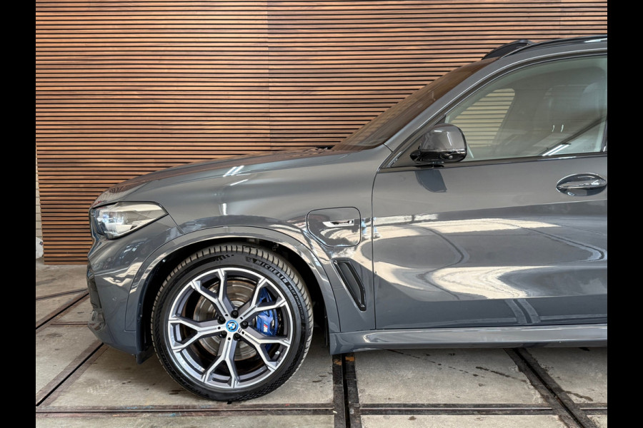 BMW X5 XDrive45e High Executive M-Sport | 360° Camera | Luchtvering | Stoelventilatie | Pano | HUD | LED | Softclose