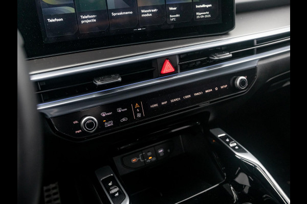 Kia Sorento 1.6 T-GDi Plug-in Hybrid 4WD ExecutiveLine 7p. | Uit voorraad leverbaar | Full Option | Steel Grey Kia Sorento 1.6 T-GDi Plug-in Hybrid 4WD ExecutiveLine 7p. | Uit voorraad leverbaar | Full Option | Steel Grey