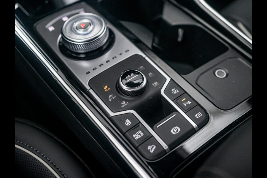 Kia Sorento 1.6 T-GDi Plug-in Hybrid 4WD ExecutiveLine 7p. | Uit voorraad leverbaar | Full Option | Steel Grey Kia Sorento 1.6 T-GDi Plug-in Hybrid 4WD ExecutiveLine 7p. | Uit voorraad leverbaar | Full Option | Steel Grey