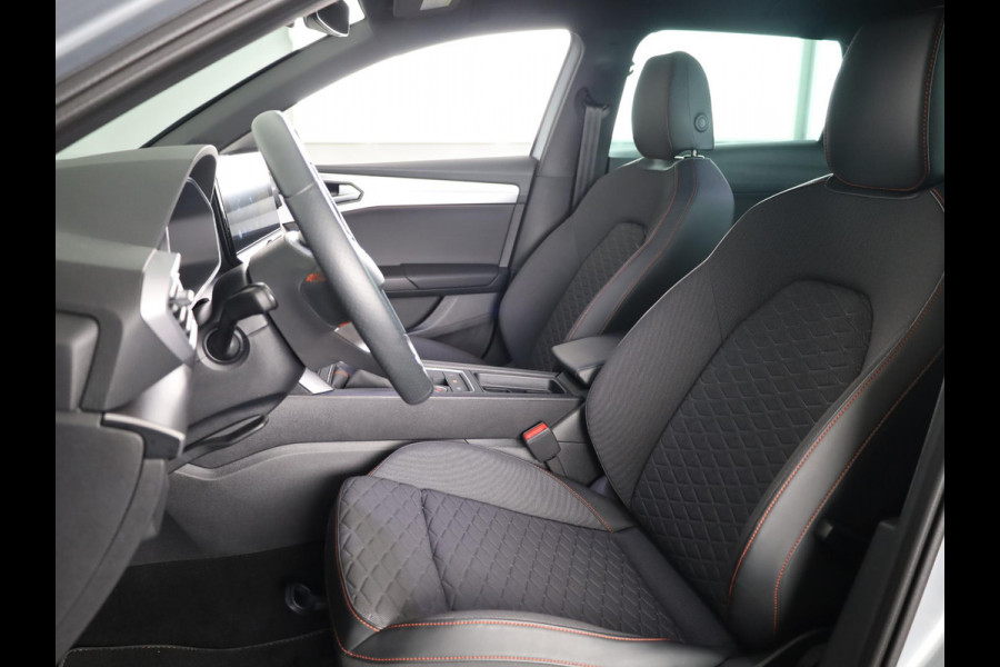 Seat Leon Sportstourer 1.0 TSI FR Business Intense 110pk | Verlengde garantie | Navigatie | Parkeersensoren achter | Automatische Airco | Electrische achterklep |