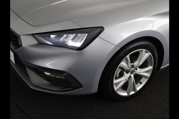 Seat Leon Sportstourer 1.0 TSI FR Business Intense 110pk | Verlengde garantie | Navigatie | Parkeersensoren achter | Automatische Airco | Electrische achterklep |