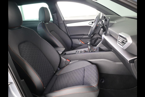 Seat Leon Sportstourer 1.0 TSI FR Business Intense 110pk | Verlengde garantie | Navigatie | Parkeersensoren achter | Automatische Airco | Electrische achterklep |