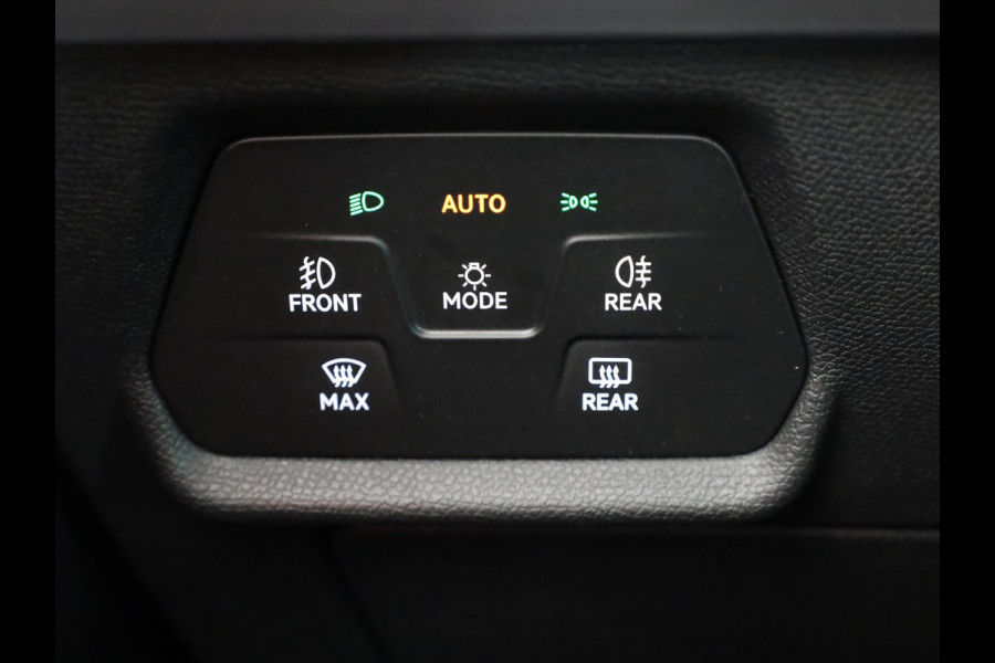 Seat Leon Sportstourer 1.0 TSI FR Business Intense 110pk | Verlengde garantie | Navigatie | Parkeersensoren achter | Automatische Airco | Electrische achterklep |