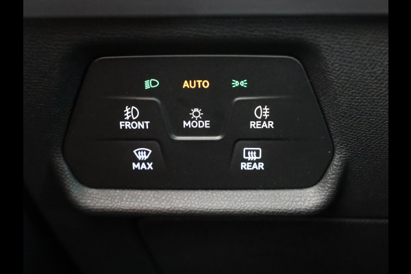 Seat Leon Sportstourer 1.0 TSI FR Business Intense 110pk | Verlengde garantie | Navigatie | Parkeersensoren achter | Automatische Airco | Electrische achterklep |