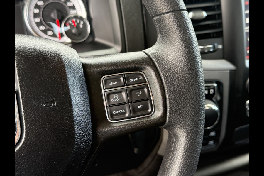 Dodge Ram 1500 5.7 V8 CLASSIC NIGHT 4x4 / LEDER / BPM VRIJ / 1e EIG. / CAMERA / 6-PERS / NAVI / 3.5T TREKHAAK