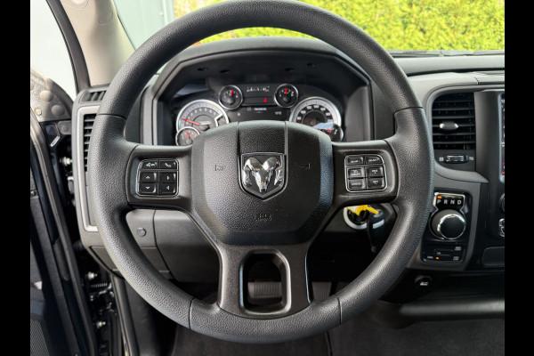 Dodge Ram 1500 5.7 V8 CLASSIC NIGHT 4x4 / LEDER / BPM VRIJ / 1e EIG. / CAMERA / 6-PERS / NAVI / 3.5T TREKHAAK