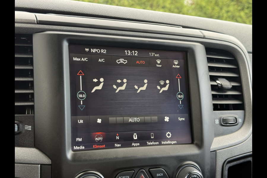 Dodge Ram 1500 5.7 V8 CLASSIC NIGHT 4x4 / LEDER / BPM VRIJ / 1e EIG. / CAMERA / 6-PERS / NAVI / 3.5T TREKHAAK
