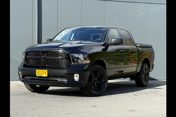 Dodge Ram 1500 5.7 V8 CLASSIC NIGHT 4x4 / LEDER / BPM VRIJ / 1e EIG. / CAMERA / 6-PERS / NAVI / 3.5T TREKHAAK