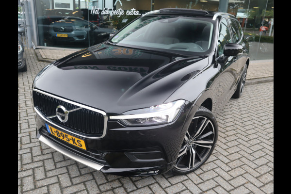 Volvo XC60 2.0 B5 Momentum Exclusive / Panoramadak