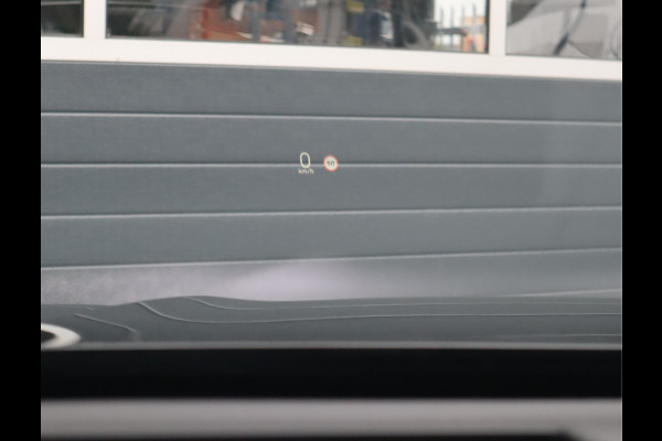 Volvo XC60 2.0 B5 Momentum Exclusive / Panoramadak