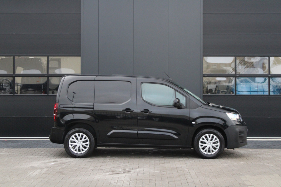 Fiat E-Doblò 136 L1 50 kWh 136pk - Carplay - Auto Klimaat - Navi - Lane Assist - PDC - Rijklaar Fiat E-Doblò 136 L1 50 kWh 136pk - Carplay - Auto Klimaat - Navi - Lane Assist - PDC - Rijklaar