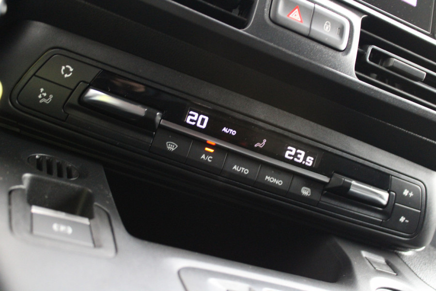 Fiat E-Doblò 136 L1 50 kWh 136pk - Carplay - Auto Klimaat - Navi - Lane Assist - PDC - Rijklaar Fiat E-Doblò 136 L1 50 kWh 136pk - Carplay - Auto Klimaat - Navi - Lane Assist - PDC - Rijklaar