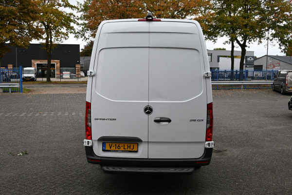 Mercedes-Benz Sprinter 315 CDI L3H2 RWD MBUX navigatie met 360 graden camera, Geveerde stoel