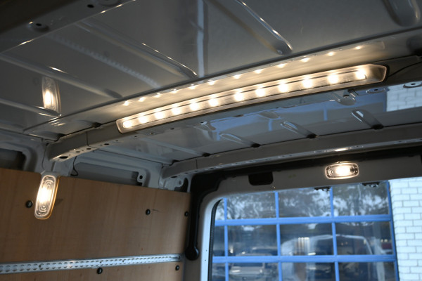 Mercedes-Benz Sprinter 315 CDI L3H2 RWD MBUX navigatie met 360 graden camera, Geveerde stoel