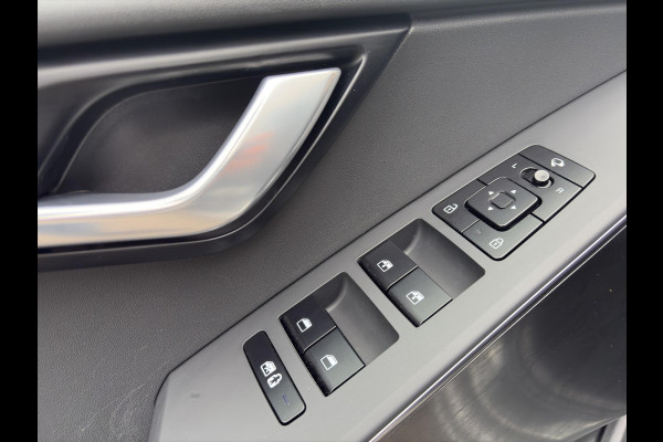 Kia Niro 1.6 GDi Hybrid DynamicPlusLine Automaat | Leder | Stoel & Stuurverwarming | Camera | Cruise | Dodehoek | Navi | Apple Carplay & Android Auto |
