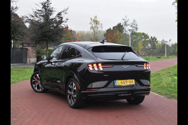 Ford Mustang Mach-E Extended AWD 98 kWh | Bang & Olufsen | 360 Camera | Apple Carplay | Cruise Control |