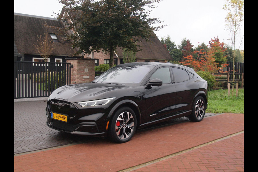 Ford Mustang Mach-E Extended AWD 98 kWh | Bang & Olufsen | 360 Camera | Apple Carplay | Cruise Control |