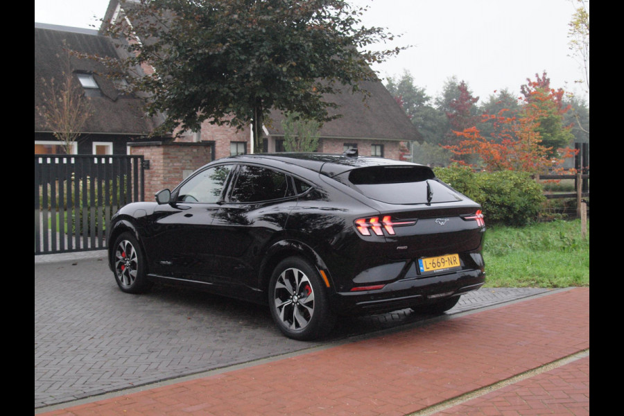 Ford Mustang Mach-E Extended AWD 98 kWh | Bang & Olufsen | 360 Camera | Apple Carplay | Cruise Control |