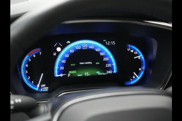 Toyota Corolla Touring Sports 1.8 Hybrid Dynamic Hybrid 123pk Dealer O.H | Adaptive Cruise | Sportstoelen & Stuur Verwarmd | Camera | Apple Carplay | Keyless | Blis | Navigatie | DAB |