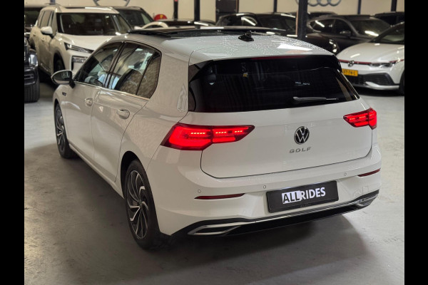 Volkswagen Golf 1.5 TSI Highline | Pano | Memory | IQ lights | Stoel-/Stuurverwarming | PDC
