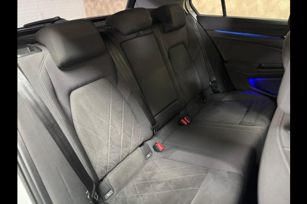 Volkswagen Golf 1.5 TSI Highline | Pano | Memory | IQ lights | Stoel-/Stuurverwarming | PDC