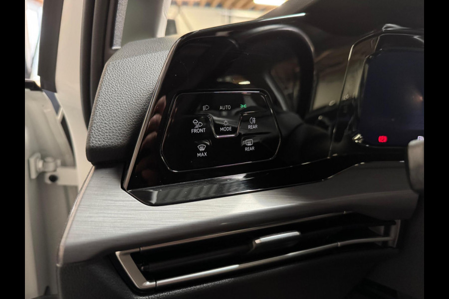 Volkswagen Golf 1.5 TSI Highline | Pano | Memory | IQ lights | Stoel-/Stuurverwarming | PDC