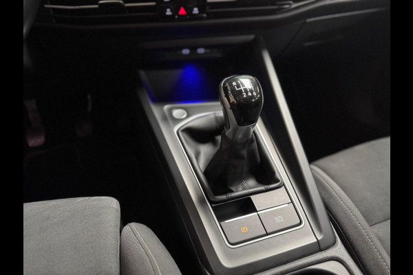 Volkswagen Golf 1.5 TSI Highline | Pano | Memory | IQ lights | Stoel-/Stuurverwarming | PDC