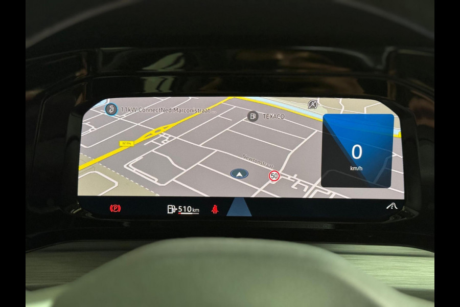 Volkswagen Golf 1.5 TSI Highline | Pano | Memory | IQ lights | Stoel-/Stuurverwarming | PDC