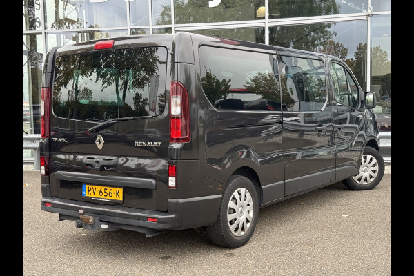 Renault Trafic Passenger 1.6 dCi Grand Expression | Marge | 9 Pers. | Navi | Trekhaak | Cruisec. Renault Trafic Passenger 1.6 dCi Grand Expression | Marge | 9 Pers. | Navi | Trekhaak | Cruisec.