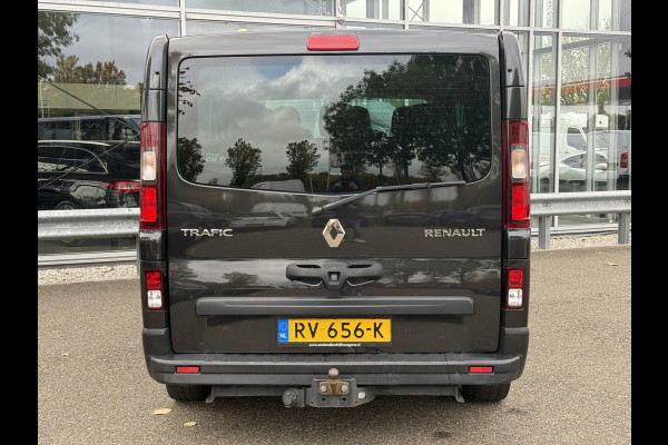Renault Trafic Passenger 1.6 dCi Grand Expression | Marge | 9 Pers. | Navi | Trekhaak | Cruisec. Renault Trafic Passenger 1.6 dCi Grand Expression | Marge | 9 Pers. | Navi | Trekhaak | Cruisec.