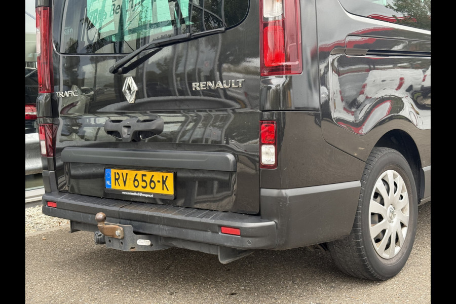 Renault Trafic Passenger 1.6 dCi Grand Expression | Marge | 9 Pers. | Navi | Trekhaak | Cruisec. Renault Trafic Passenger 1.6 dCi Grand Expression | Marge | 9 Pers. | Navi | Trekhaak | Cruisec.